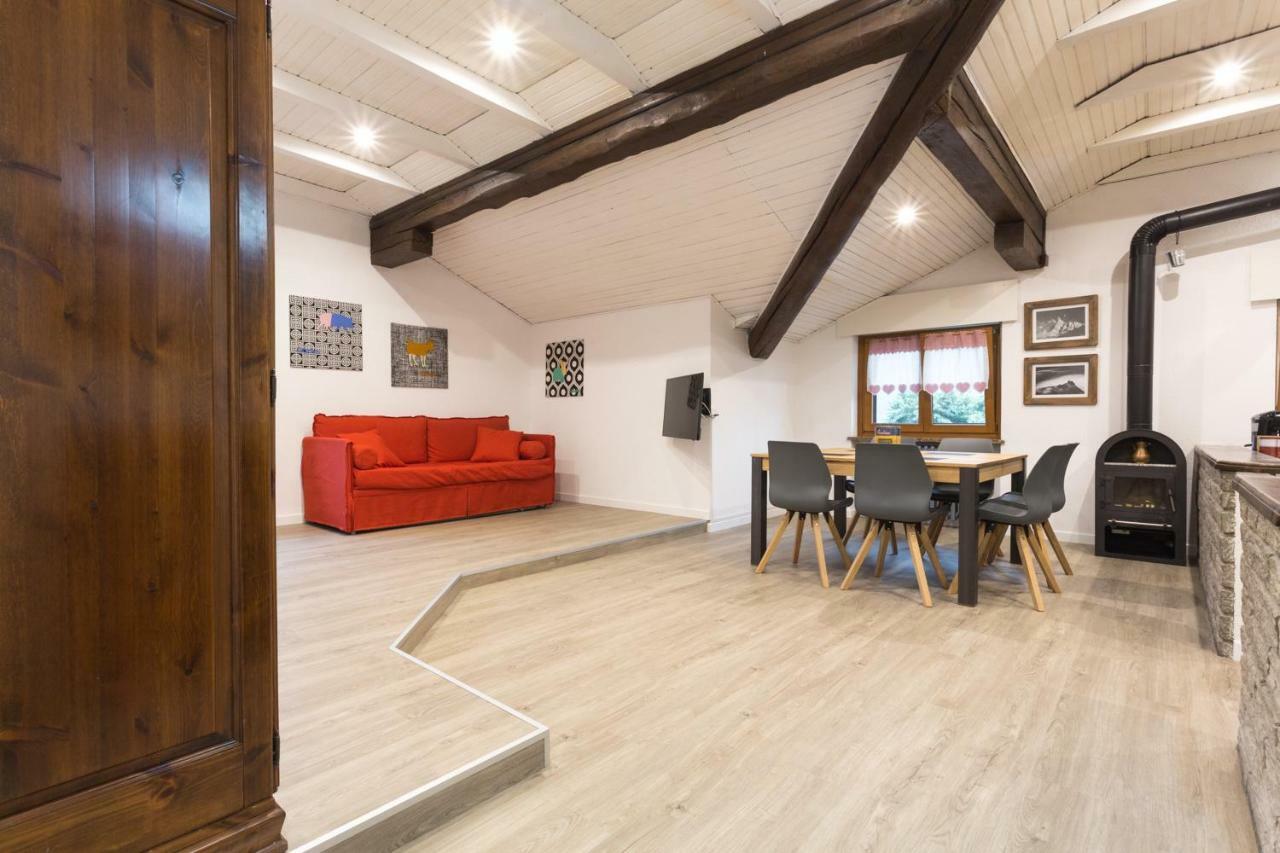 Lo Sherpa Holiday Home อาออสตา ภายนอก รูปภาพ