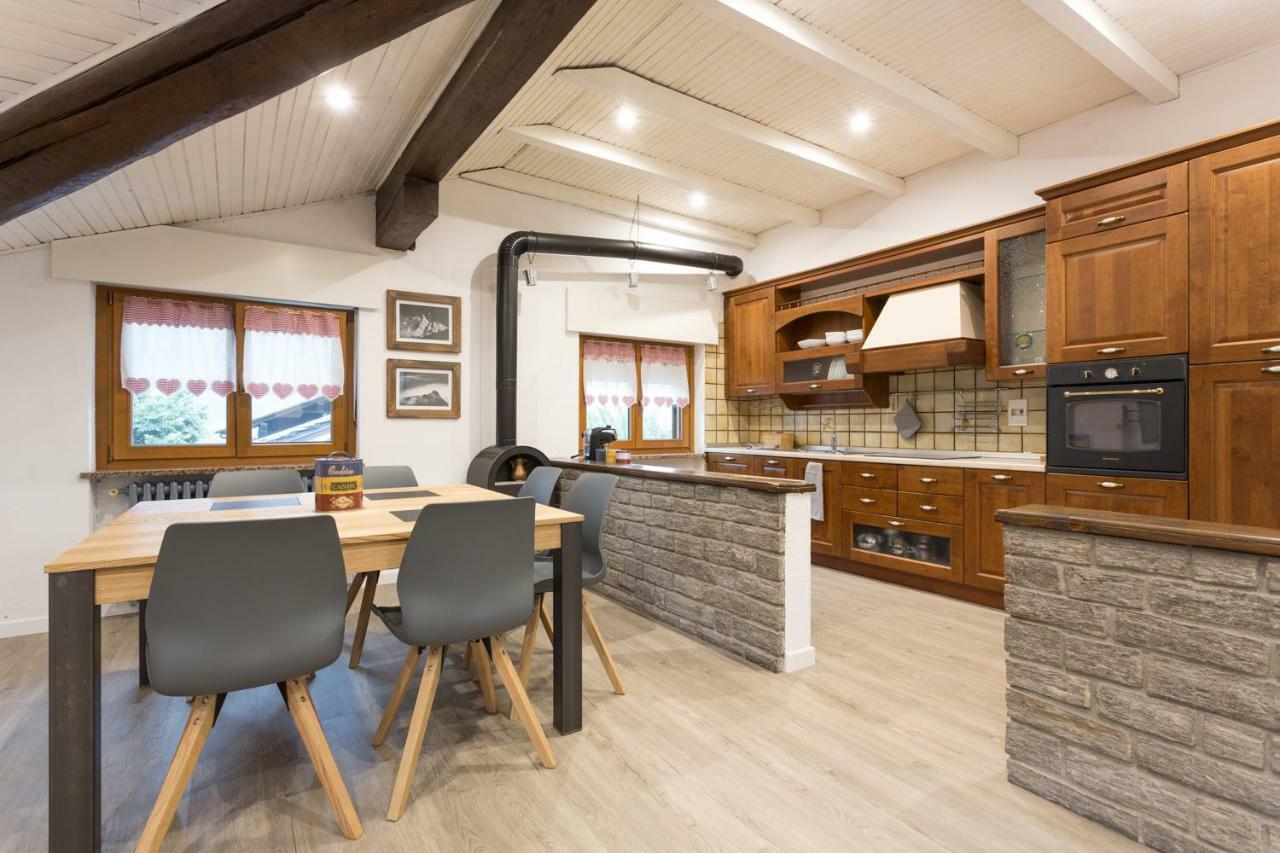 Lo Sherpa Holiday Home อาออสตา ภายนอก รูปภาพ